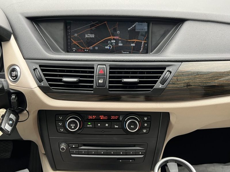 BMW X1 E84 XDRIVE 30i 3.0 6 CYLINDRES 258 Cv BOITE AUTO CUIR GPS CAMERA CRIT AIR 1 - GARANTIE 1 AN