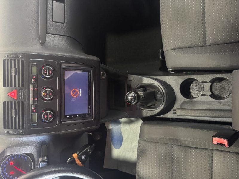 VOLKSWAGEN TOURAN 2.0 TDI 140 CONFORT 5P 