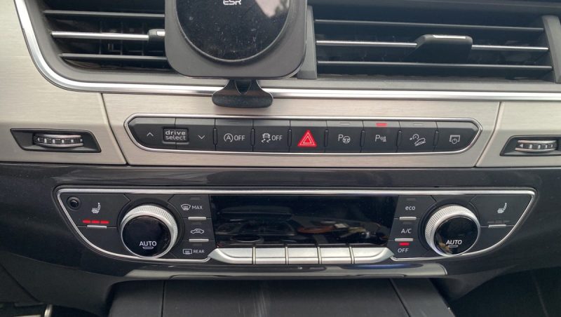 AUDI Q7 50 TDI S LINE V6 3.0 L TDI 286 ch Tiptronic Quattro 7 Places Full Options