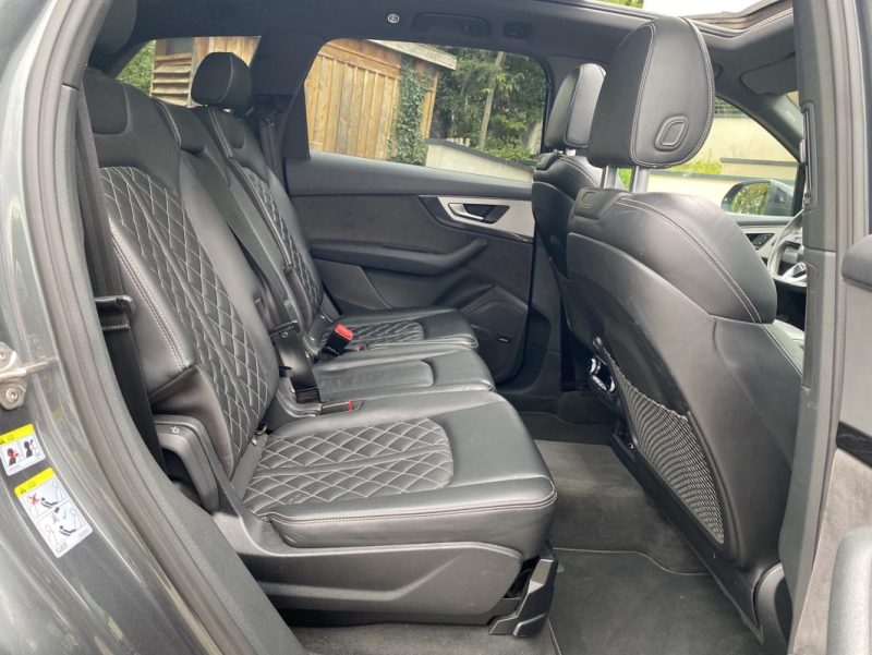 AUDI Q7 50 TDI S LINE V6 3.0 L TDI 286 ch Tiptronic Quattro 7 Places Full Options