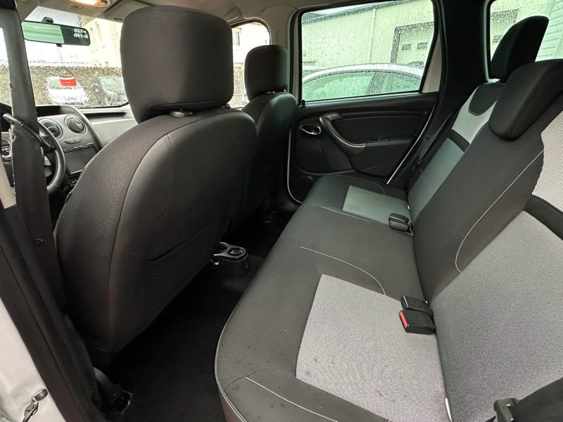 DACIA DUSTER 2016 GARANTIE 24 MOIS DUSTER 1.5 dCi 110ch Lauréate 4X2 Euro6 2016