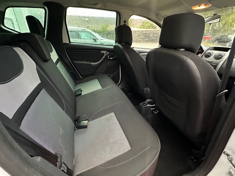 DACIA DUSTER 2016 GARANTIE 24 MOIS DUSTER 1.5 dCi 110ch Lauréate 4X2 Euro6 2016