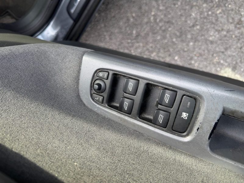 VOLVO  V50 1.6D 110CV 