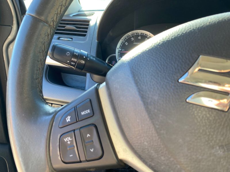 SUZUKI SWIFT 1.2i - 16V 2011