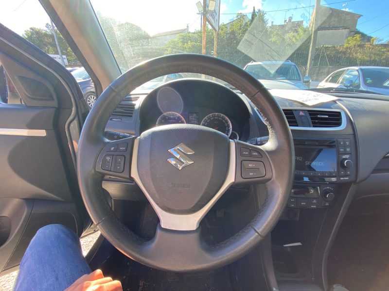 SUZUKI SWIFT 1.2i - 16V 2011