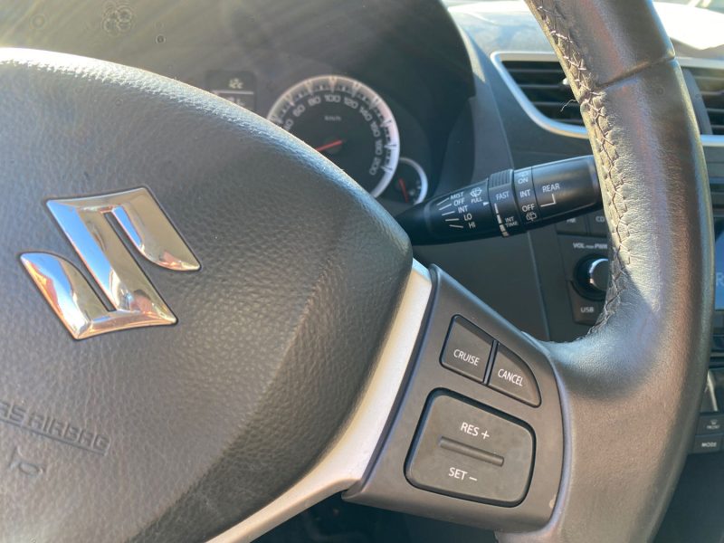 SUZUKI SWIFT 1.2i - 16V 2011