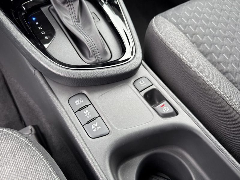 TOYOTA YARIS CROSS HYBRIDE 130cv 2WD DESIGN 2025