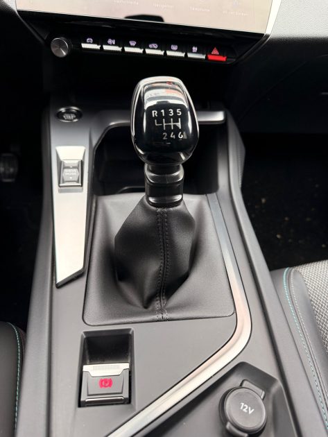 PEUGEOT 308 1.2 PURETECH 130 CV  - ENTRETIEN EN CONCESSION UNIQUEMENT - SOUS GARANTIE CONSTRUCTEUR JUSQU\'EN 2032 OU 175000KM 2022