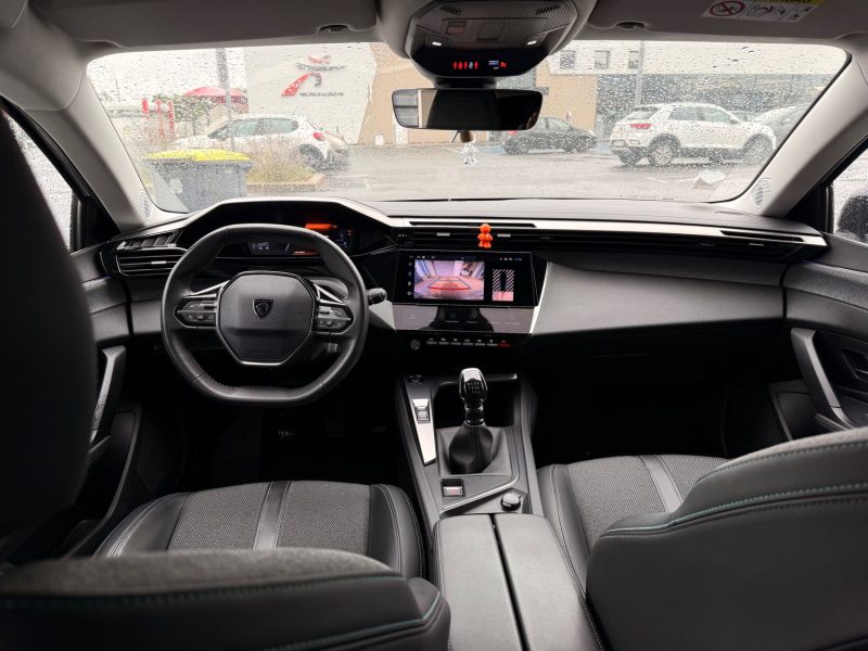 PEUGEOT 308 1.2 PURETECH 130 CV  - ENTRETIEN EN CONCESSION UNIQUEMENT - SOUS GARANTIE CONSTRUCTEUR JUSQU\'EN 2032 OU 175000KM 2022