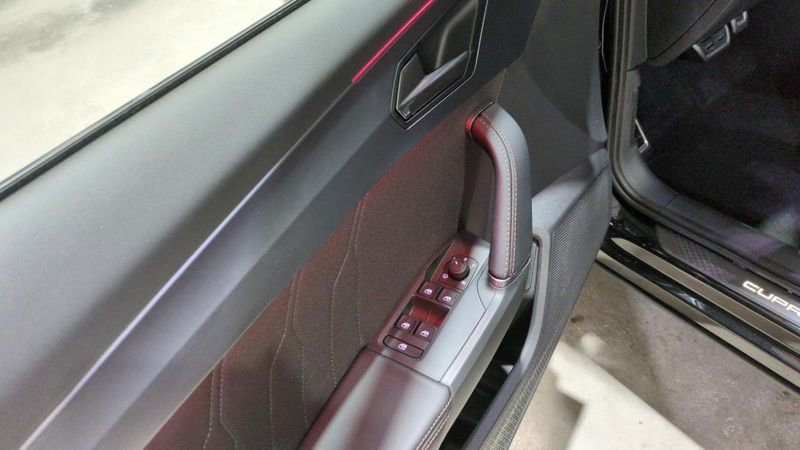 Cupra Formentor nouveau 1.5 etsi hybrid 150 ch dsg7 v + sieges chauffants