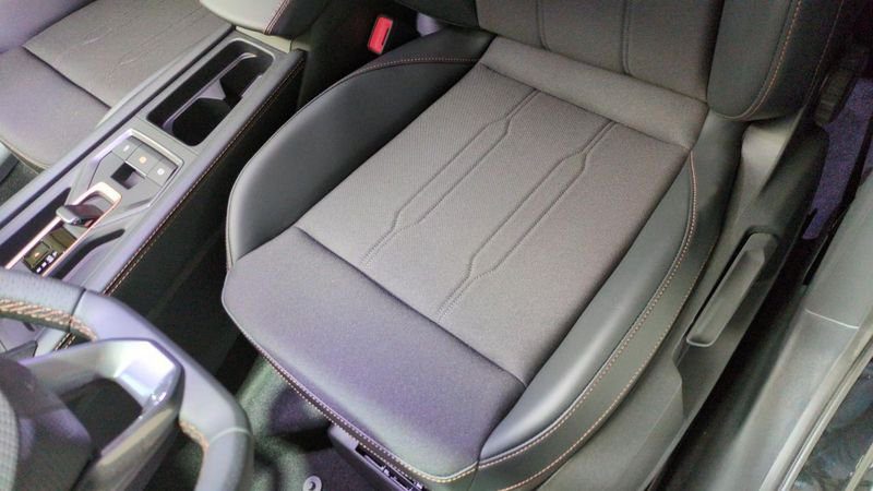 Cupra Formentor nouveau 1.5 etsi hybrid 150 ch dsg7 v + sieges chauffants