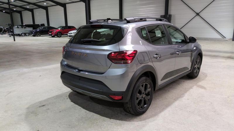 Dacia Sandero Tce 110 gsr2 stepway extreme + pack confort + sieges chauffants