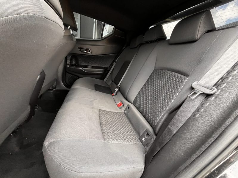 TOYOTA C-HR Tva Récupérable 1.8 Hybride 122ch Dynamic E-CVT 09/2023 Tva Récupérable