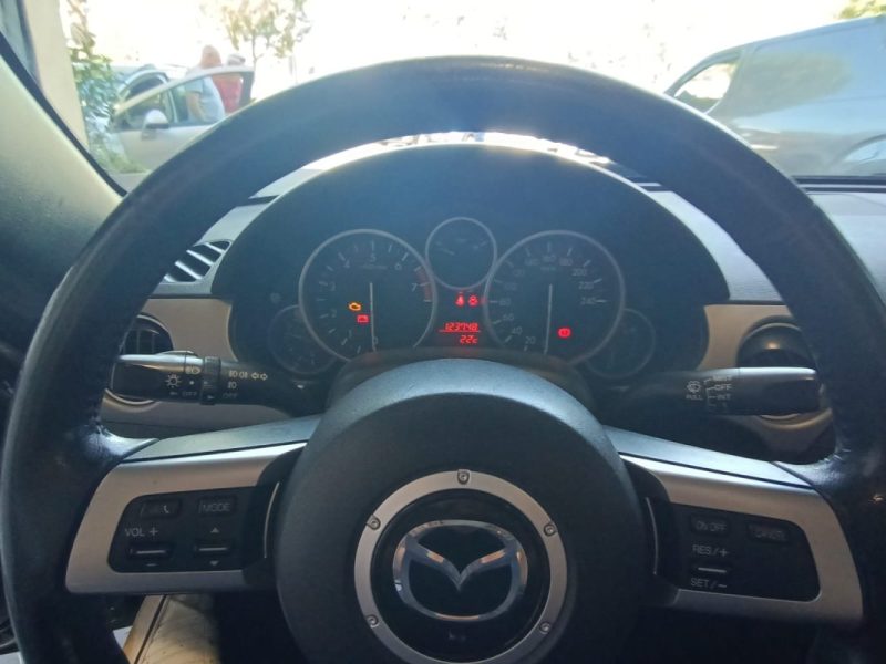 MAZDA MX-5 1.8L NEKKI TOIT DUR 2010
