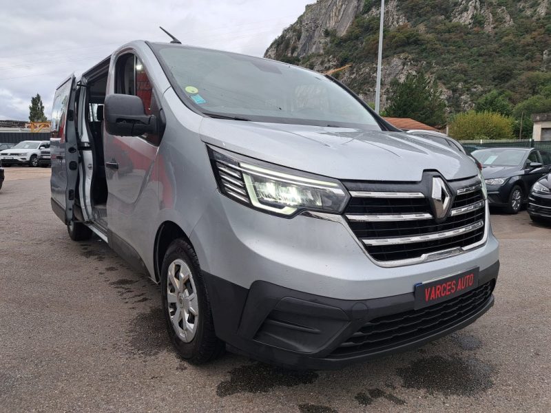 RENAULT TRAFIC L2 DCI 150 CV 9 Places Passenger Ecran GPS LED TVA RECUPERABLE 