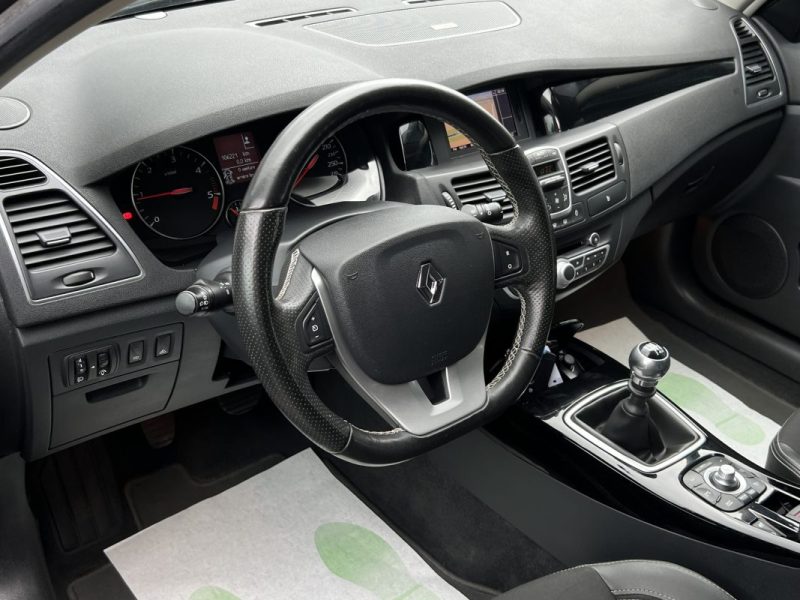 RENAULT LAGUNA 3 III BOSE EDITION 2.0 DCI 130 Cv GPS TOMTOM BLUETOOTH REGULATEUR - GARANTIE 1 AN