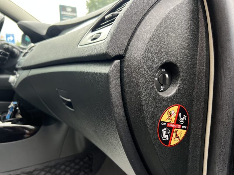 RENAULT LAGUNA 3 III BOSE EDITION 2.0 DCI 130 Cv GPS TOMTOM BLUETOOTH REGULATEUR - GARANTIE 1 AN