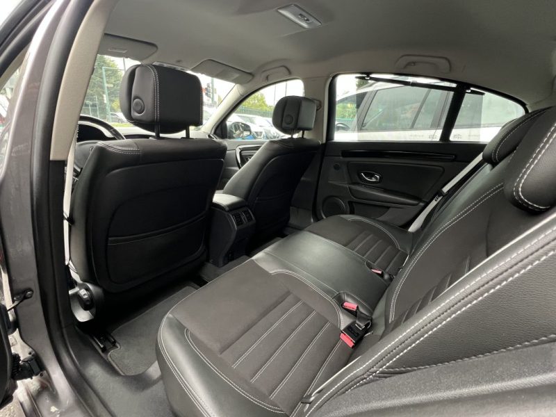 RENAULT LAGUNA 3 III BOSE EDITION 2.0 DCI 130 Cv GPS TOMTOM BLUETOOTH REGULATEUR - GARANTIE 1 AN