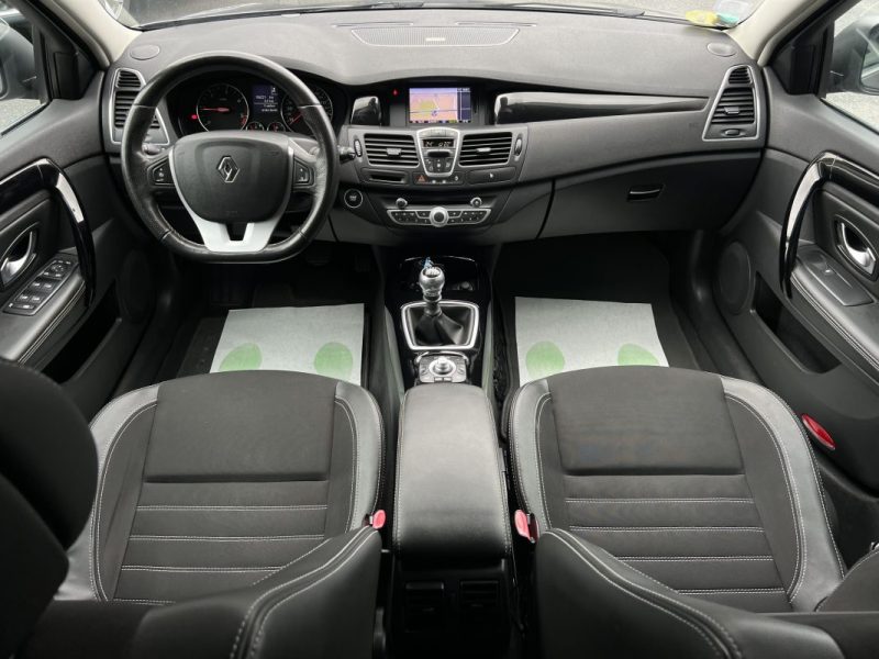 RENAULT LAGUNA 3 III BOSE EDITION 2.0 DCI 130 Cv GPS TOMTOM BLUETOOTH REGULATEUR - GARANTIE 1 AN