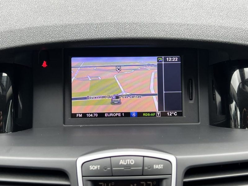 RENAULT LAGUNA 3 III BOSE EDITION 2.0 DCI 130 Cv GPS TOMTOM BLUETOOTH REGULATEUR - GARANTIE 1 AN