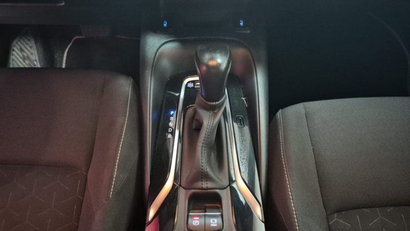 TOYOTA COROLLA TOURING SPORTS 122cv DYNAMIC BUSINESS/1 ERE MAIN/TVA RECUP