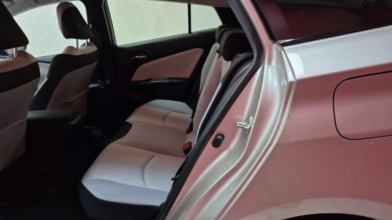 TOYOTA PRIUS BERLINE 122cv DYNAMIC BUSINESS/1 ERE MAIN/TVA RECUPERABLE