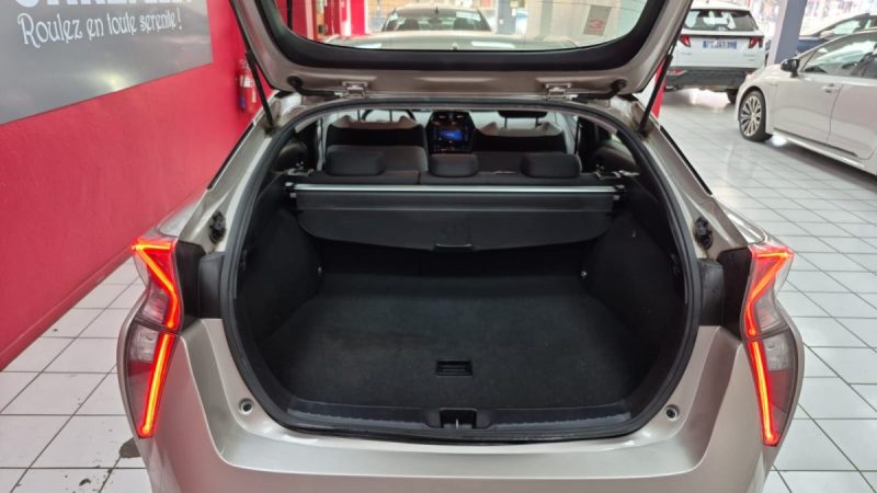 TOYOTA PRIUS BERLINE 122cv DYNAMIC BUSINESS/1 ERE MAIN/TVA RECUPERABLE