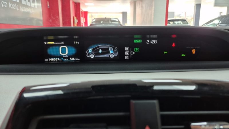 TOYOTA PRIUS BERLINE 122cv DYNAMIC BUSINESS/1 ERE MAIN/TVA RECUPERABLE