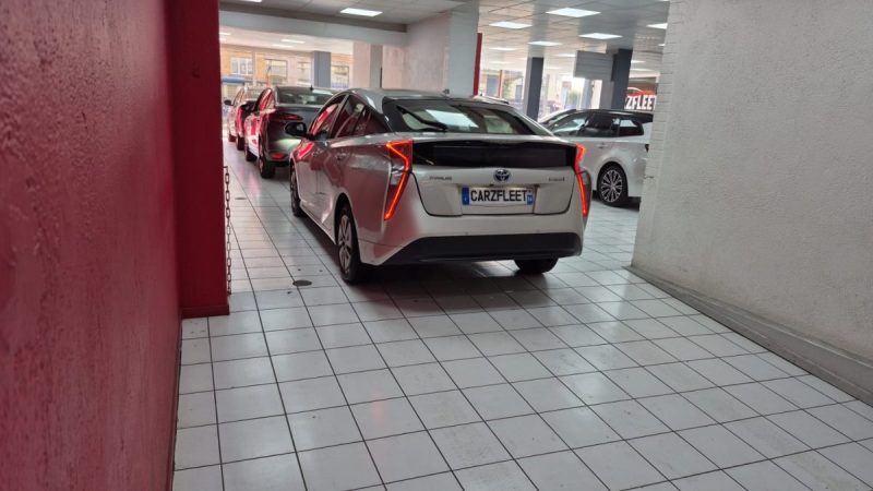 TOYOTA PRIUS BERLINE 122cv DYNAMIC BUSINESS/1 ERE MAIN/TVA RECUPERABLE