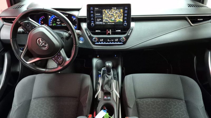 TOYOTA COROLLA TOURING SPORTS 122cv DYNAMIC BUSINESS/1 ERE MAIN/TVA RECUP