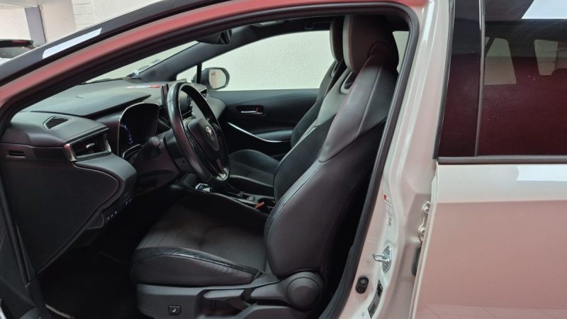 TOYOTA COROLLA TOURING SPORTS 122cv COLLECTION/ 1 ERE MAIN/TVA RECUP