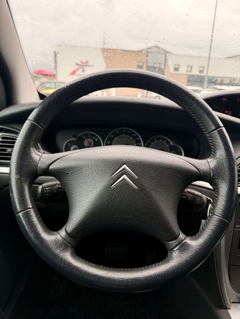 CITROEN C5 2.0 HDI 138 CH  BOITE AUTOMATIQUE- EXCELLENT SUIVI