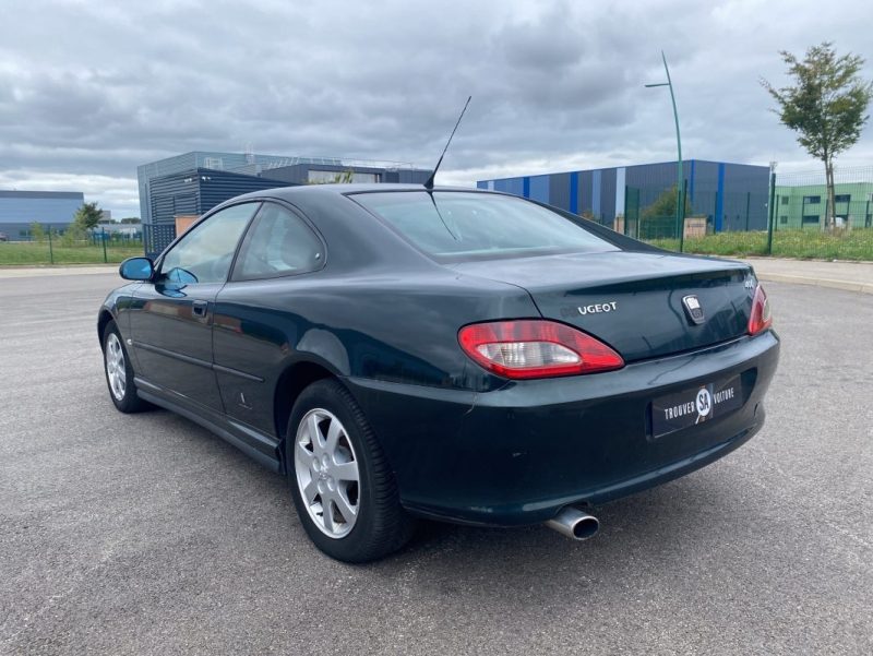 PEUGEOT 406 2.2 L HDI 136 ch Pininfarina
