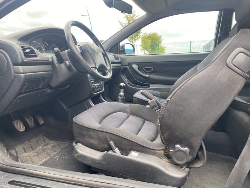 PEUGEOT 406 2.2 L HDI 136 ch Pininfarina