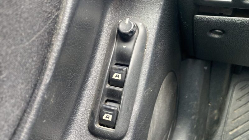 PEUGEOT 406 2.2 L HDI 136 ch Pininfarina