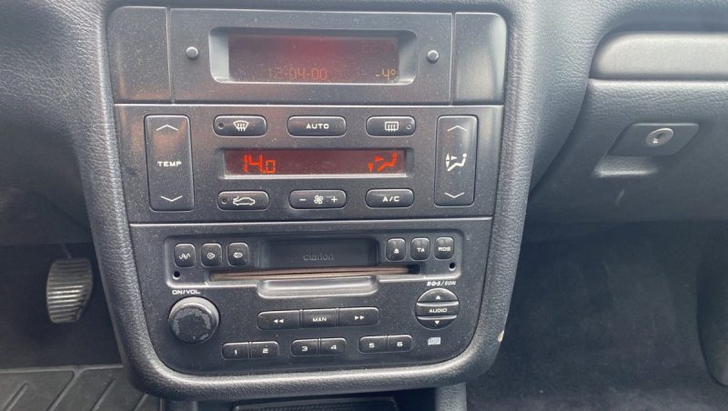 PEUGEOT 406 2.2 L HDI 136 ch Pininfarina