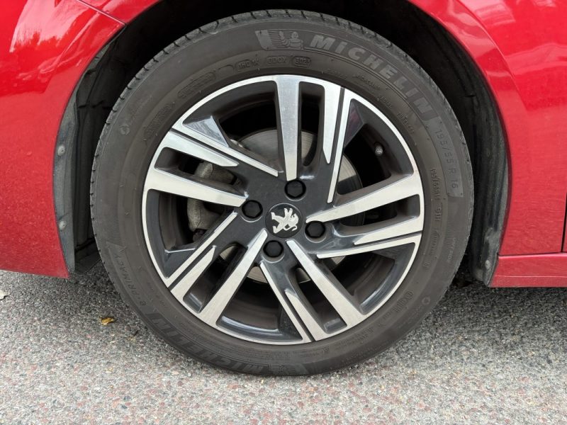 PEUGEOT 208 1.2 PureTech 100ch Allure Pack - 1ère Main / SUIVI COMPLET PEUGEOT