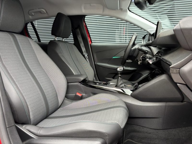 PEUGEOT 208 1.2 PureTech 100ch Allure Pack - 1ère Main / SUIVI COMPLET PEUGEOT