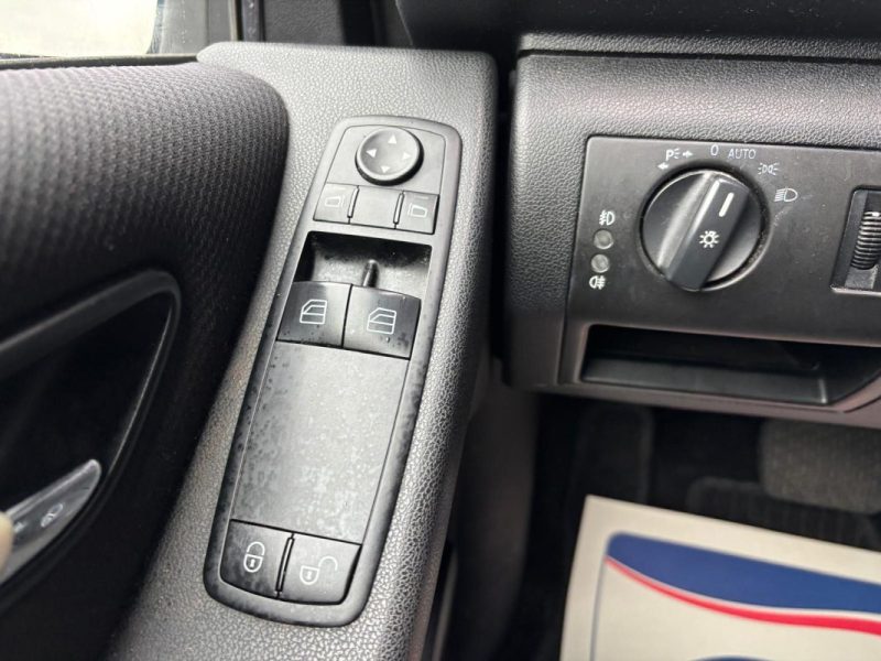 MERCEDES-BENZ CLASSE A  (W169) 150 1.5i 95cv BVA 2006