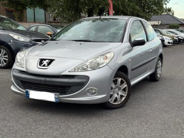 PEUGEOT  206+ 1.1I 60CV ET 4CV FISCAUX  2010