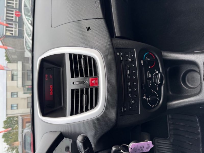 PEUGEOT  206+ 1.1I 60CV ET 4CV FISCAUX  2010