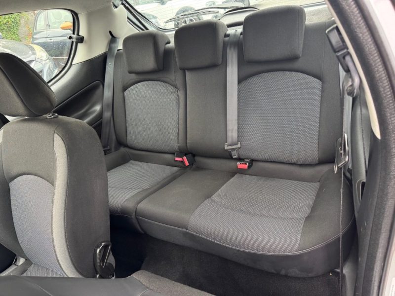 PEUGEOT  206+ 1.1I 60CV ET 4CV FISCAUX  2010