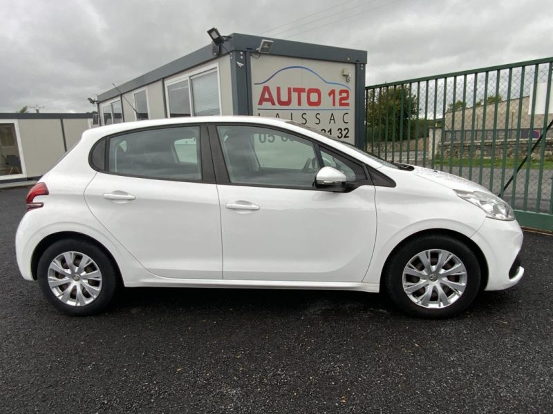 PEUGEOT 208 1.6 BlueHDi 75ch ACTIVE 2016