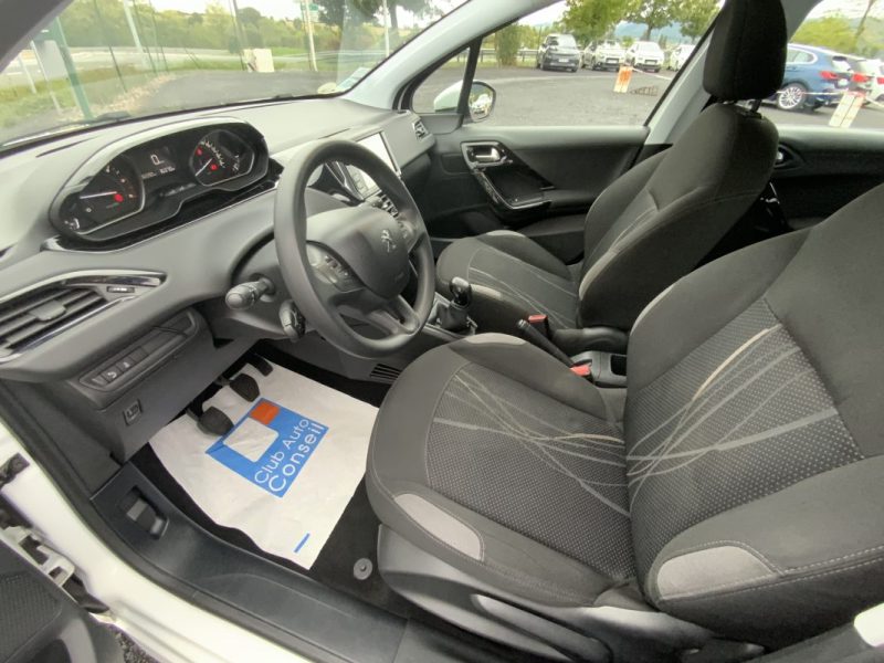 PEUGEOT 208 1.6 BlueHDi 75ch ACTIVE 2016