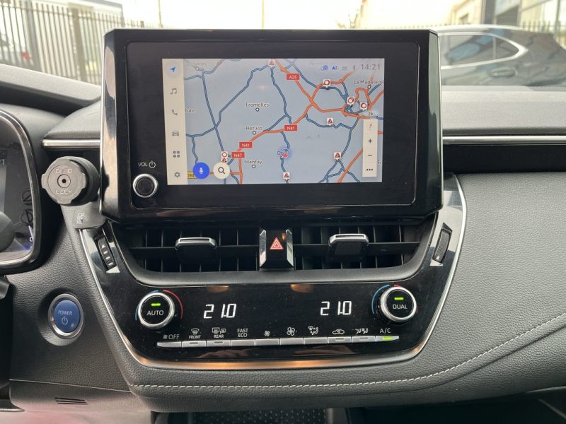 TOYOTA COROLLA Touring Sport Tva récupérable 122h Dynamic Tva récupérable