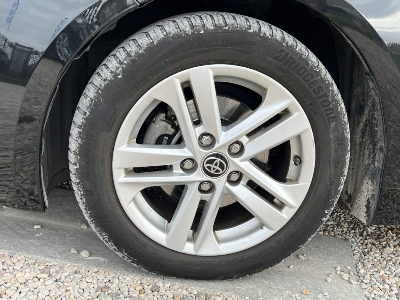 TOYOTA COROLLA Touring Sport Tva récupérable 122h Dynamic Tva récupérable