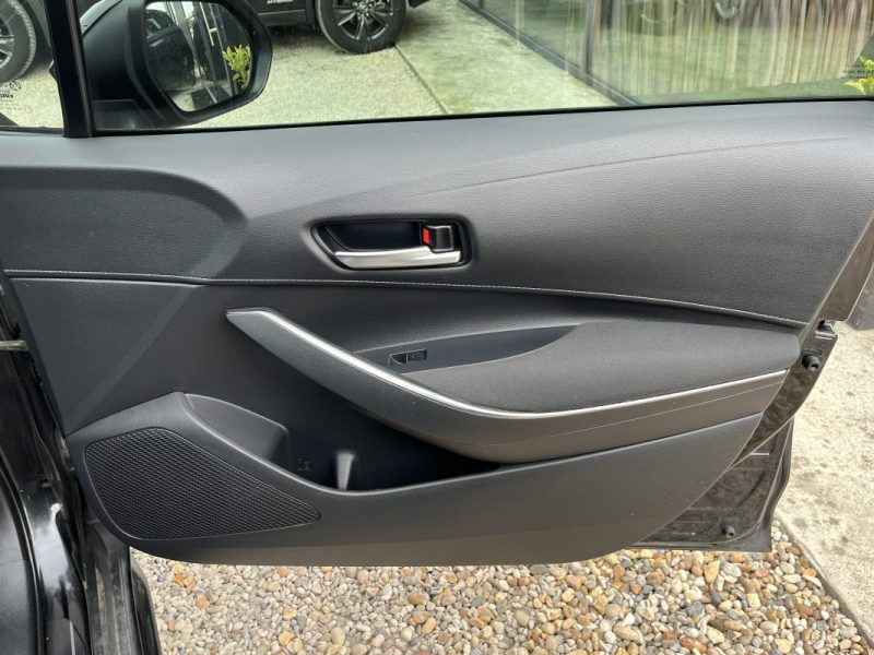 TOYOTA COROLLA Touring Sport Tva récupérable 122h Dynamic Tva récupérable