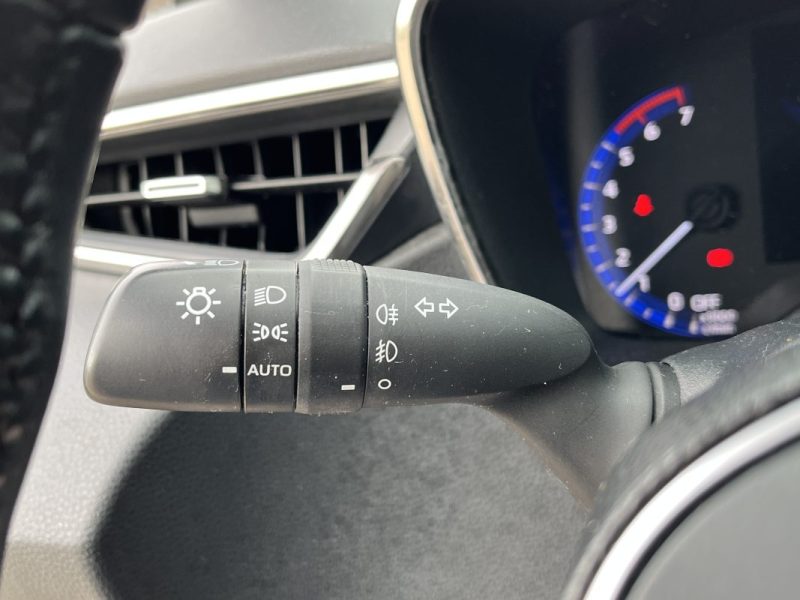 TOYOTA COROLLA Touring Sport Tva récupérable 122h Dynamic Tva récupérable