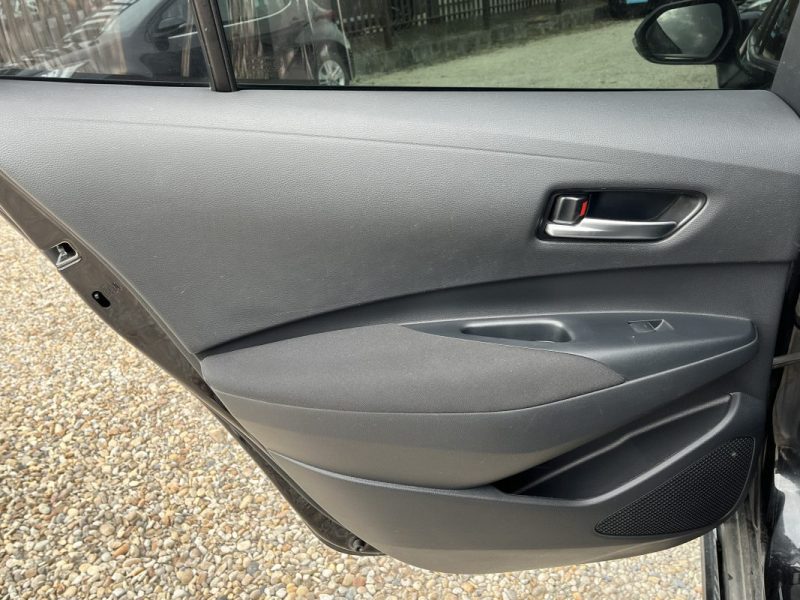 TOYOTA COROLLA Touring Sport Tva récupérable 122h Dynamic Tva récupérable