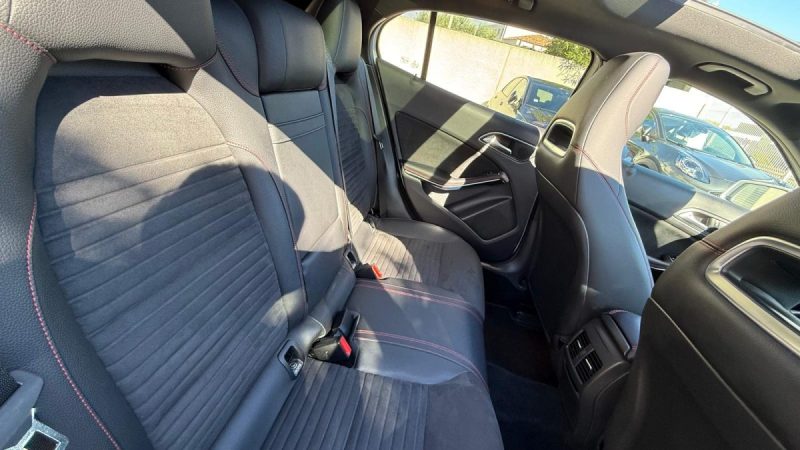 MERCEDES CLASSE GLA 200 D FASCINATION PACK AMG LINE 2019